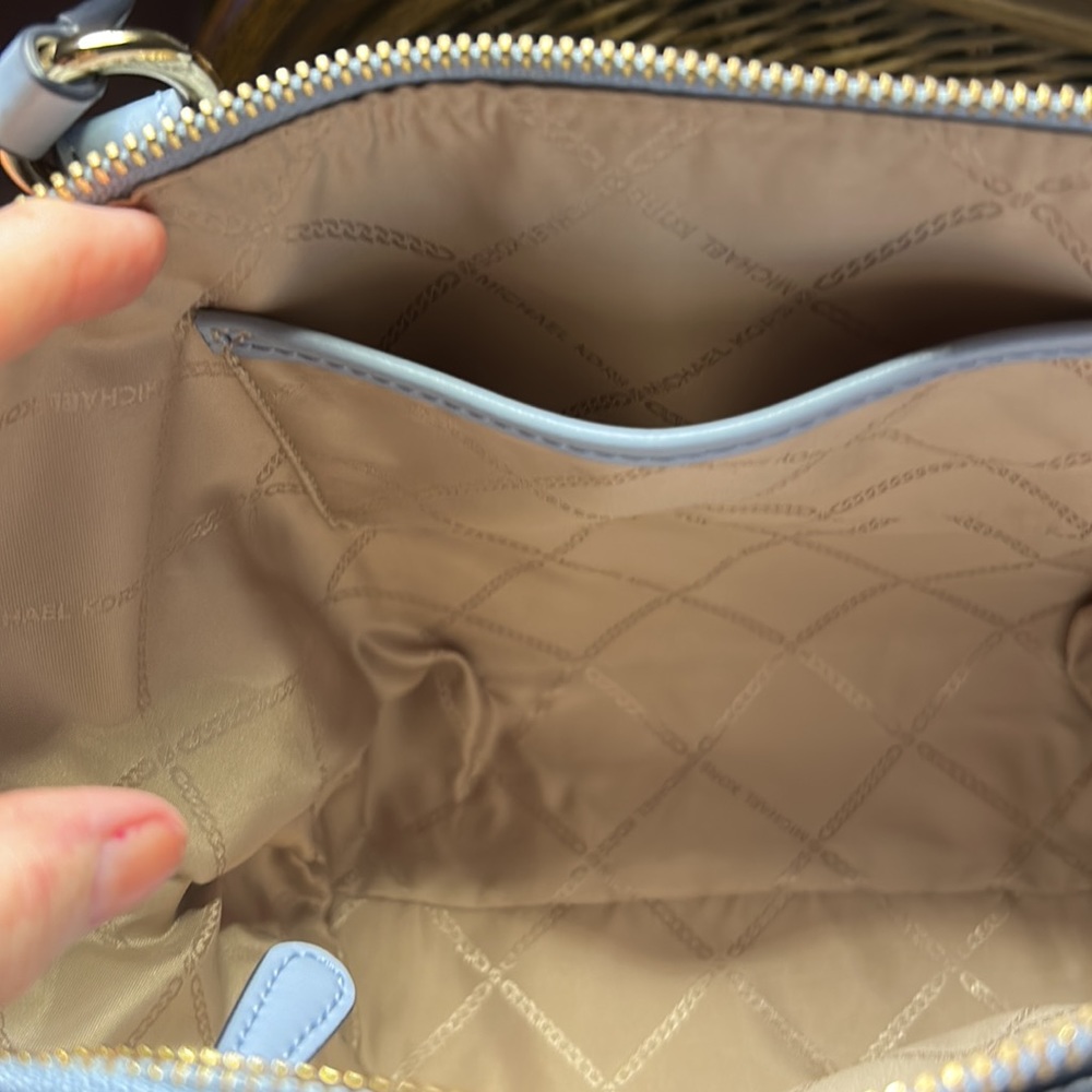 NWT Michael Kors purse short & long strap.. - Picture 10 of 12